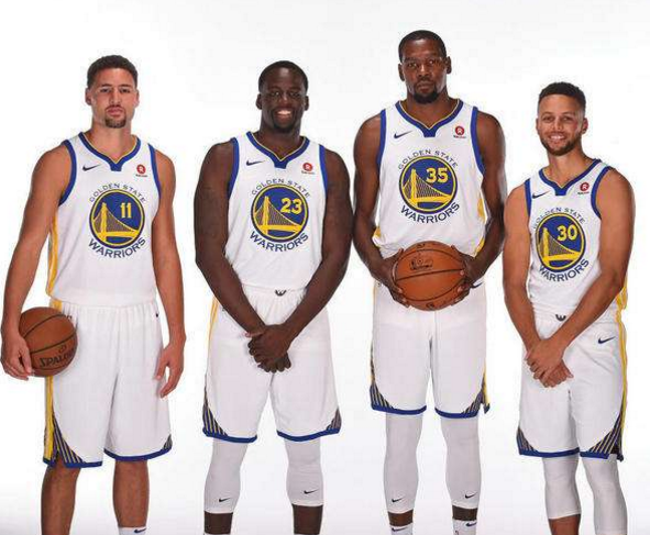 接队友直塞 接队友直塞